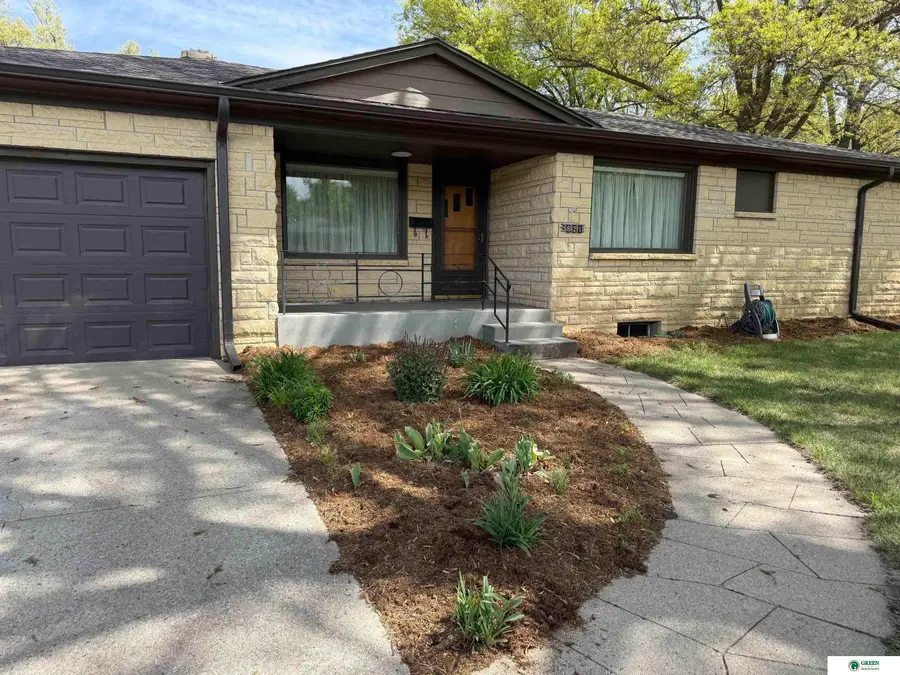 821 E 12th Street, York, NE 68467 - #2