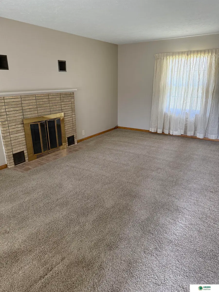 821 E 12th Street, York, NE 68467 - #3