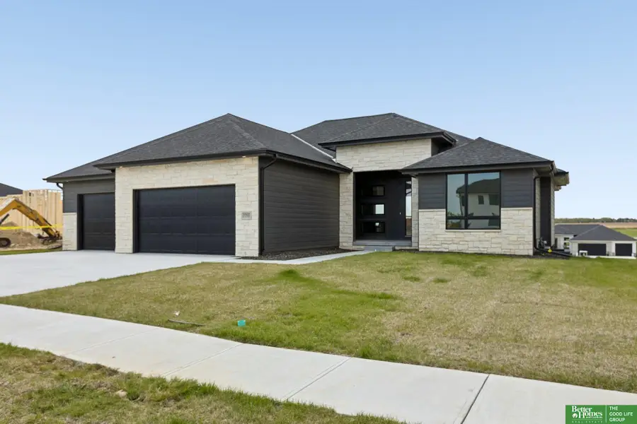 5502 N 213th Street, Elkhorn, NE 68022 - #2