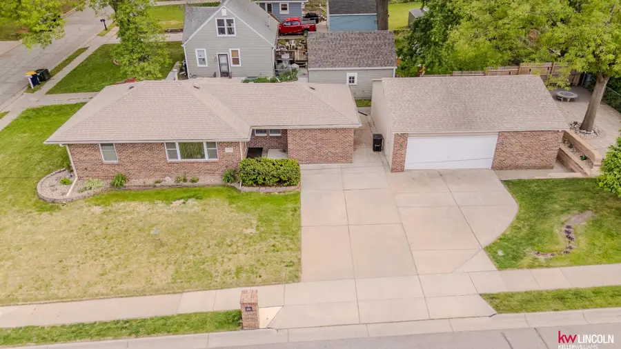 3555 Sewell Street, Lincoln, NE 68506 - #3