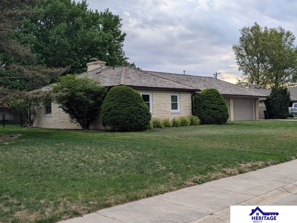19 Arbor Heights, York, NE 68467 - #1