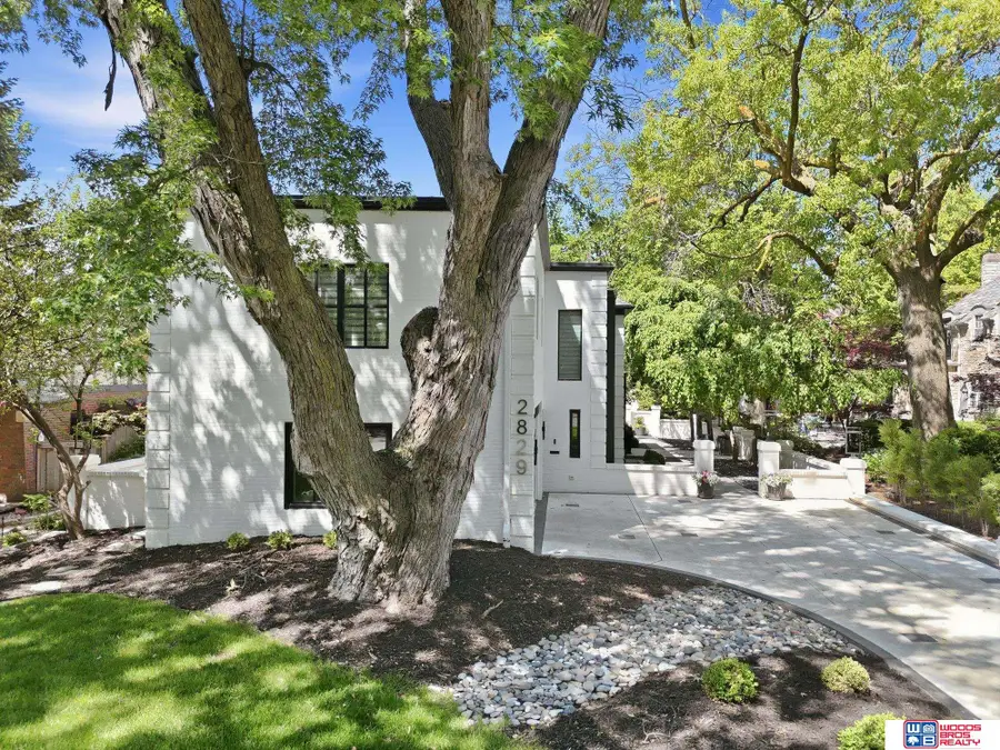 2829 S 31st Street, Lincoln, NE 68502 - #2