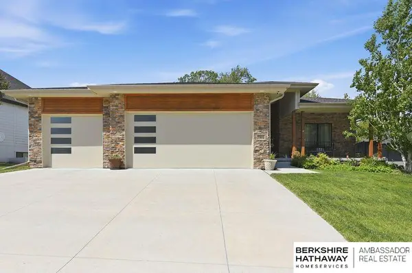 7802 N 166th Street, Bennington, NE 68007