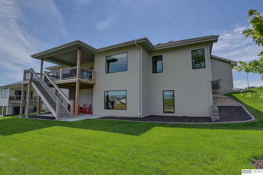 10114 Laramie Street, Papillion, NE 68046 - #2