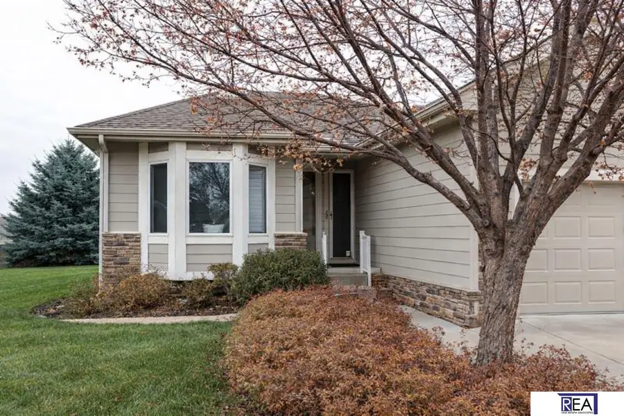 19220 Ontario Circle, Omaha, NE 68130 - #2