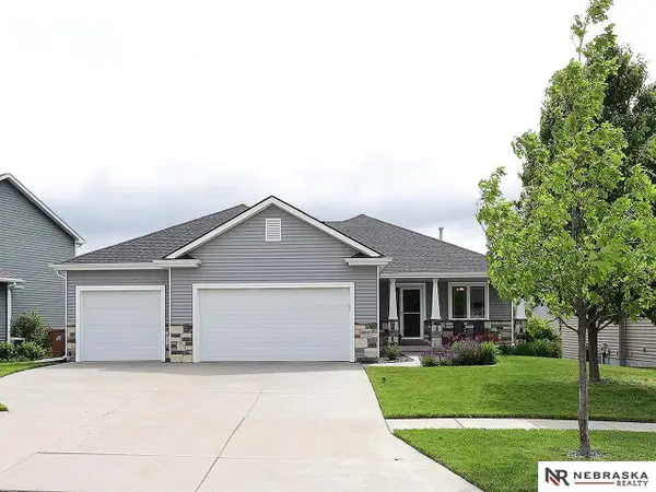 8300 Emery Lane, Lincoln, NE 68516