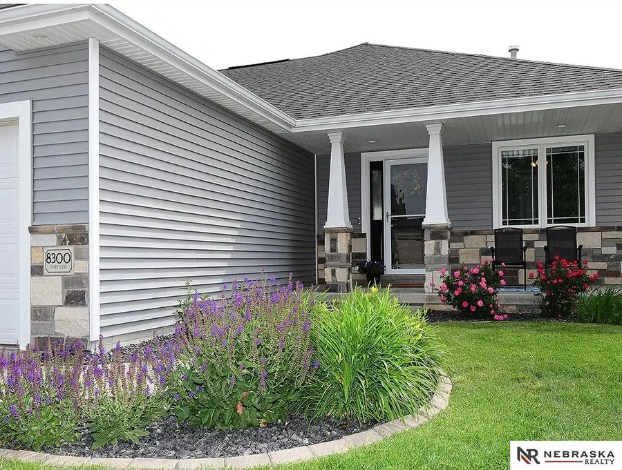 8300 Emery Lane, Lincoln, NE 68516 - #2