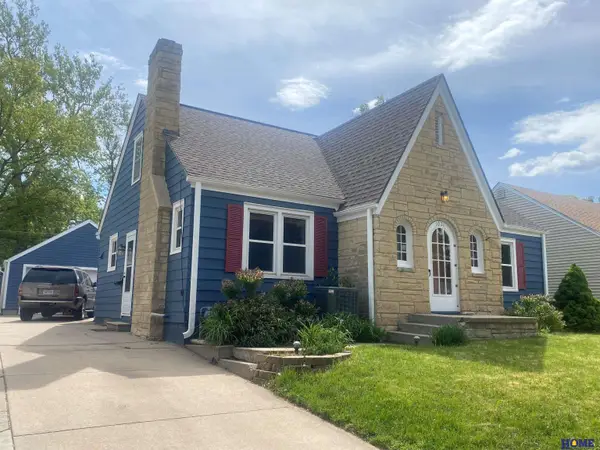 1020 S 32nd Street, Lincoln, NE 68510