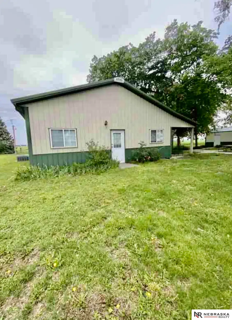 691 N 12th Road, Palmyra, NE 68418 - #3
