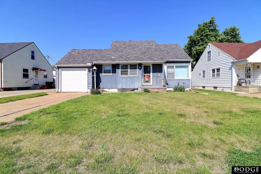 1435 N Somers Avenue, Fremont, NE 68025 - #2