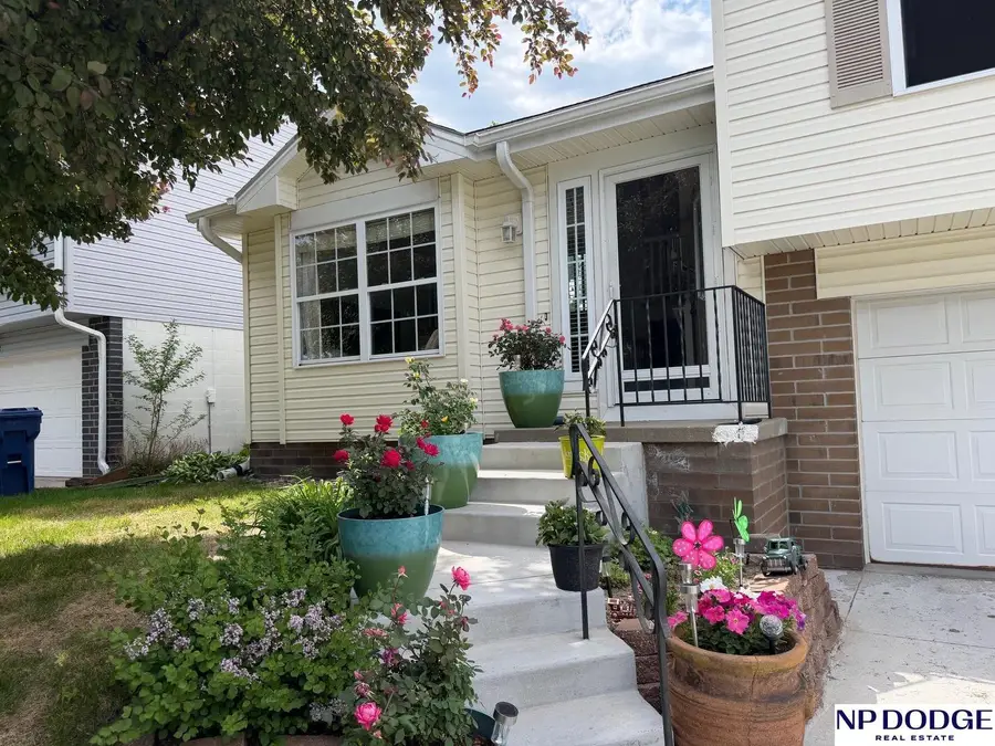 16609 Erskine Street, Omaha, NE 68116 - #2