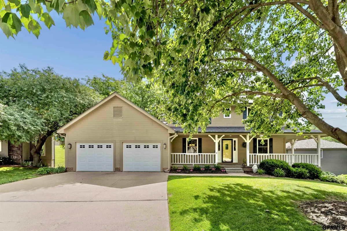 15661 Lamp Circle, Omaha, NE 68118 - #1
