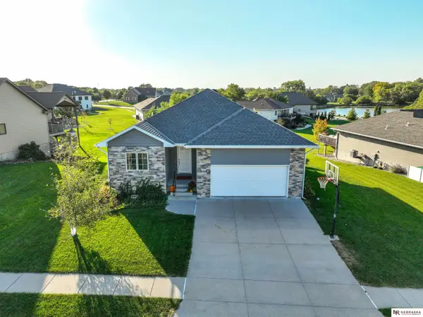905 Fairway Court, Crete, NE 68333