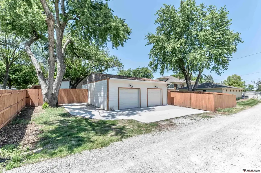 719 S Adams Street, Papillion, NE 68046 - #2