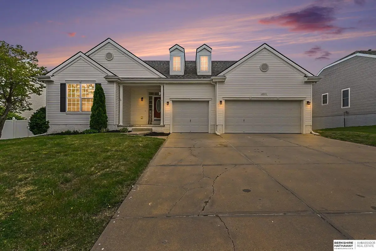 2311 Glacier Drive, Papillion, NE 68046 - #1