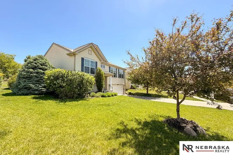 2301 Lakewood Drive, Papillion, NE 68046 - #3