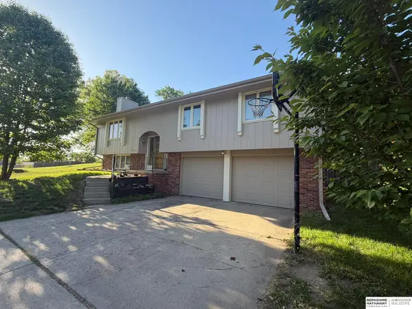 14421 Weir Plaza, Omaha, NE 68137