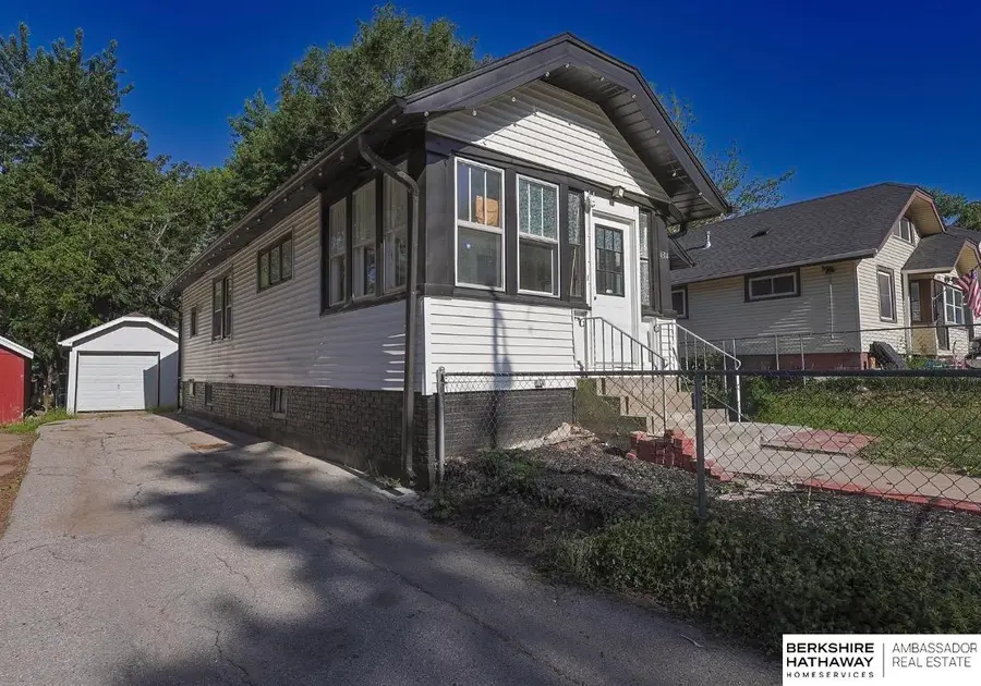 4314 N 39th Street, Omaha, NE 68111 - #2