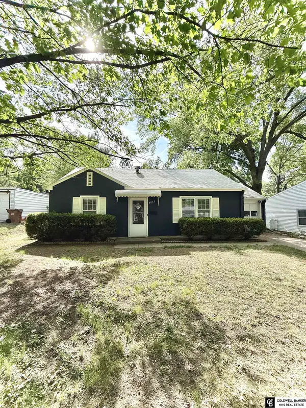 3045 S 42nd Street, Lincoln, NE 68506