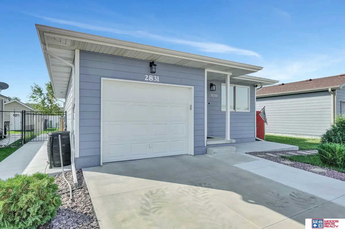 2831 W Sumner Street, Lincoln, NE 68522 - #1