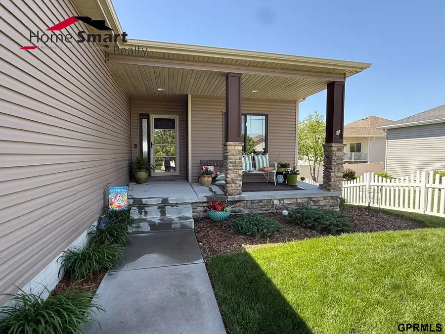 5017 Beckys Way, Lincoln, NE 68514 - #2