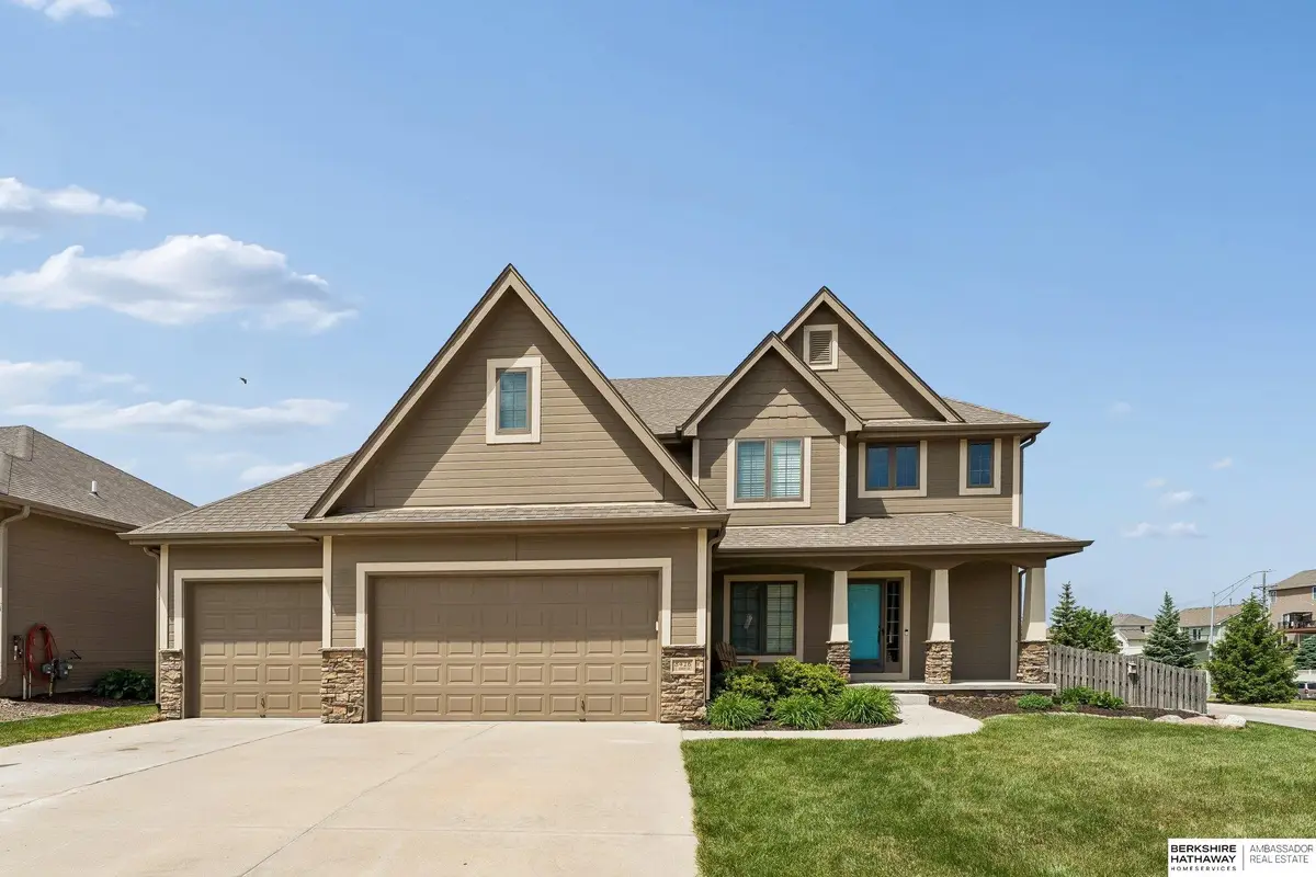 8416 S 104 Street, La Vista, NE 68128 - #1