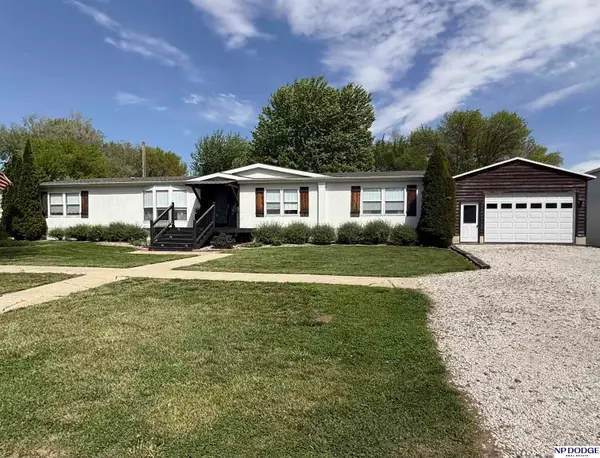 410 S 7th Street, Lyons, NE 68038