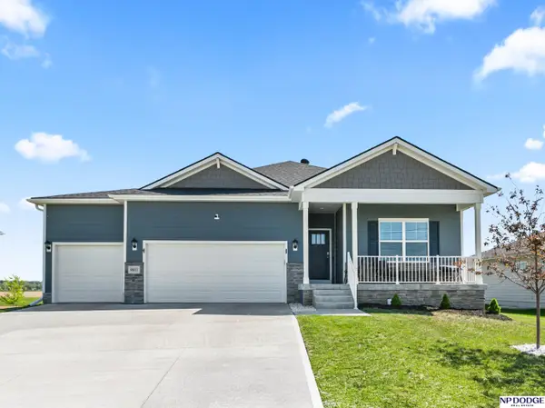 9007 Alexandra Road, Bellevue, NE 68157