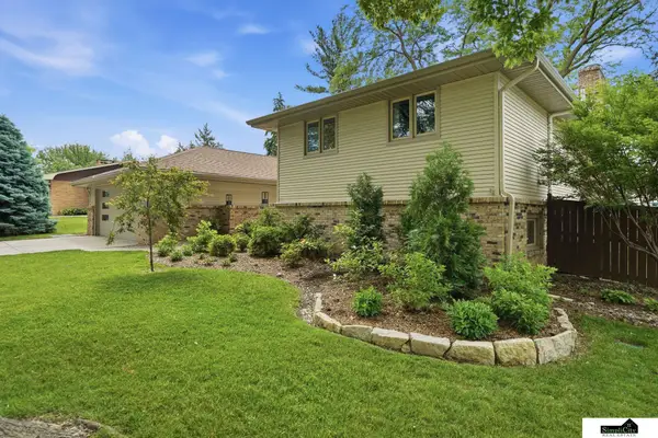 2835 Kucera Drive, Lincoln, NE 68502