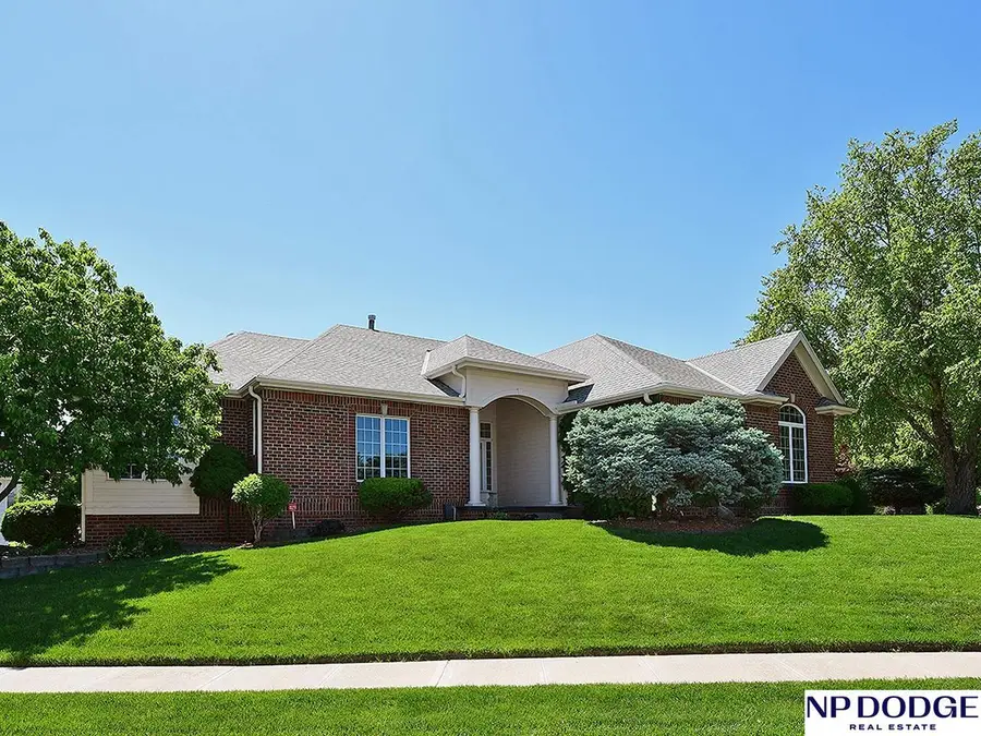2409 Leigh Lane, Papillion, NE 68133 - #3