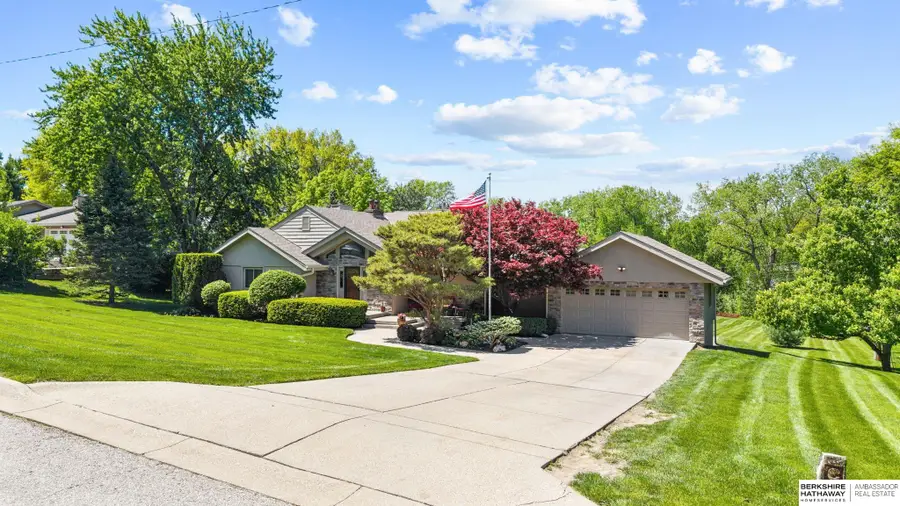 2506 S 105th Avenue, Omaha, NE 68124 - #2