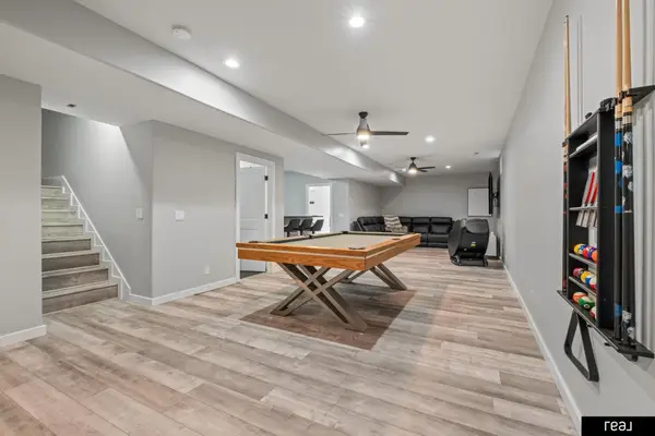 118 Castle Pine Drive, Papillion, NE 68133