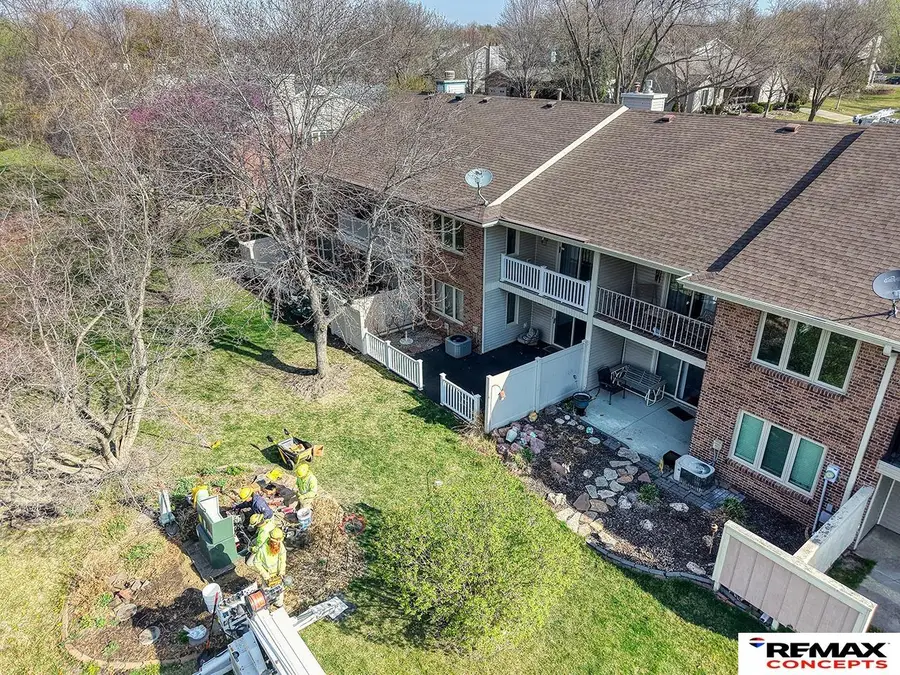 7207 Grand Oaks Drive, Lincoln, NE 68516 - #3