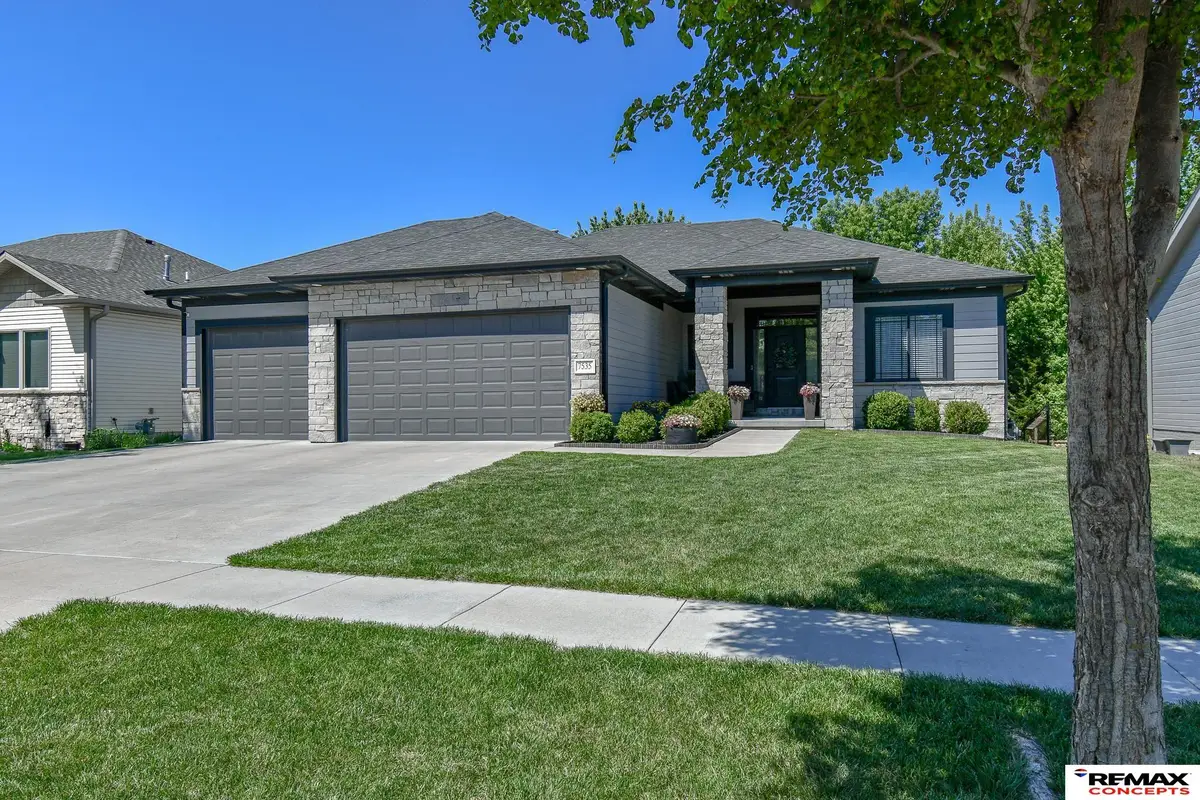 7535 S 77th Street, Lincoln, NE 68516 - #1