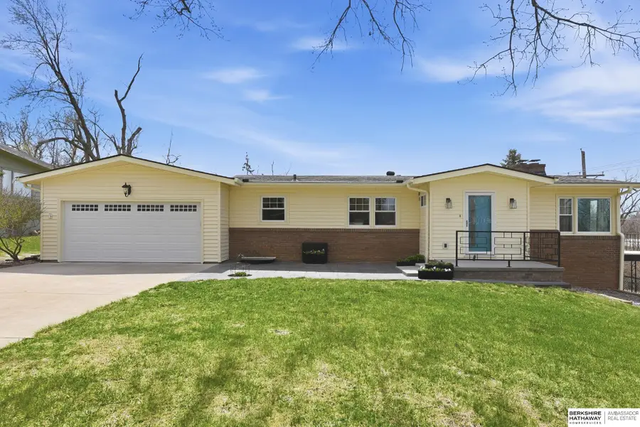 4731 Manchester Drive, Omaha, NE 68152 - #3