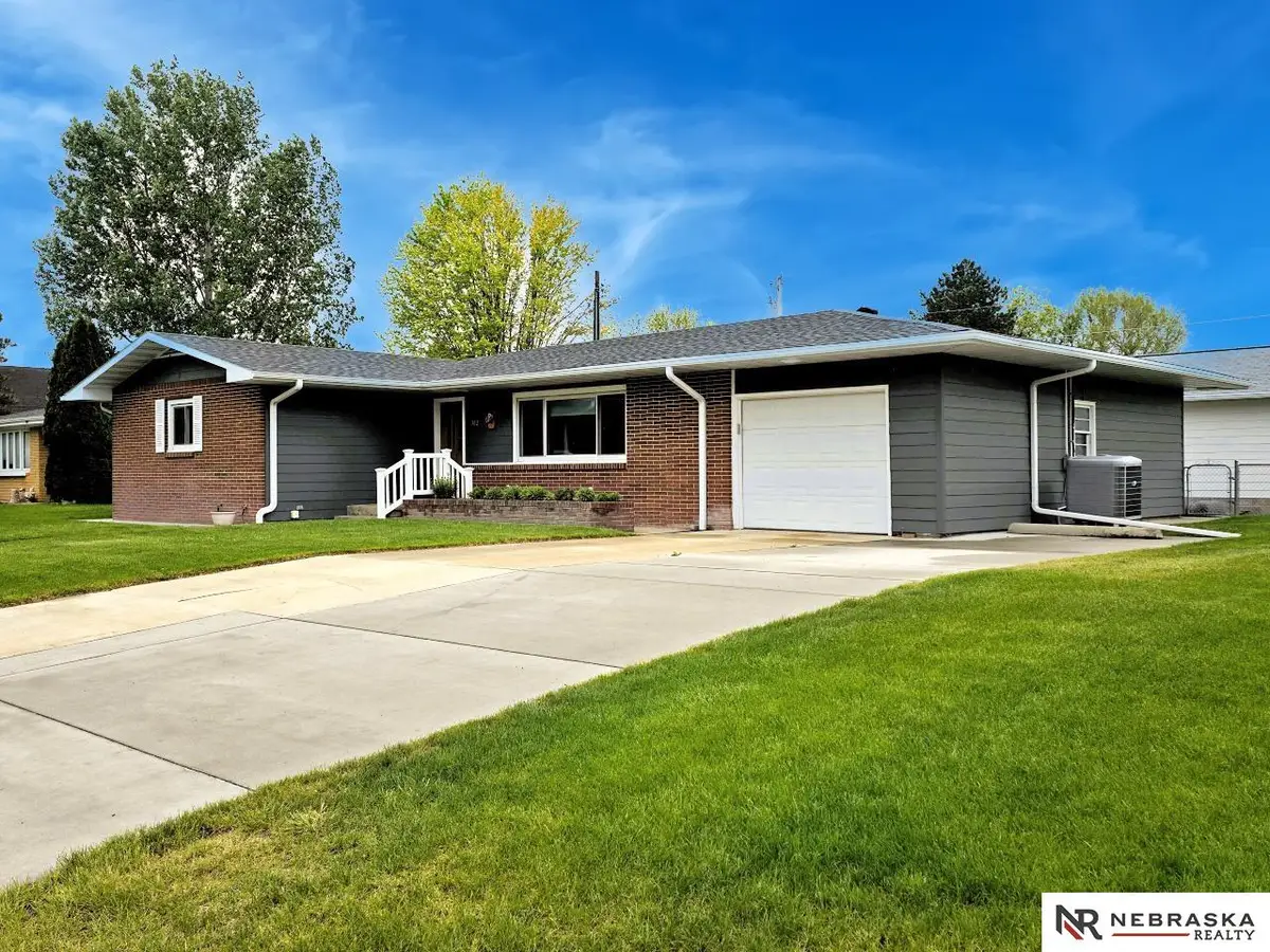 302 W 5th Street, Valentine, NE 69201 - #1
