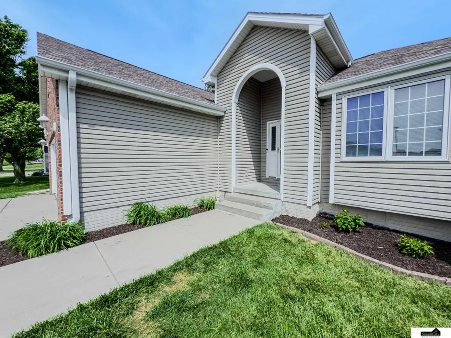 6411 Saline Drive, Lincoln, NE 68504 - #3