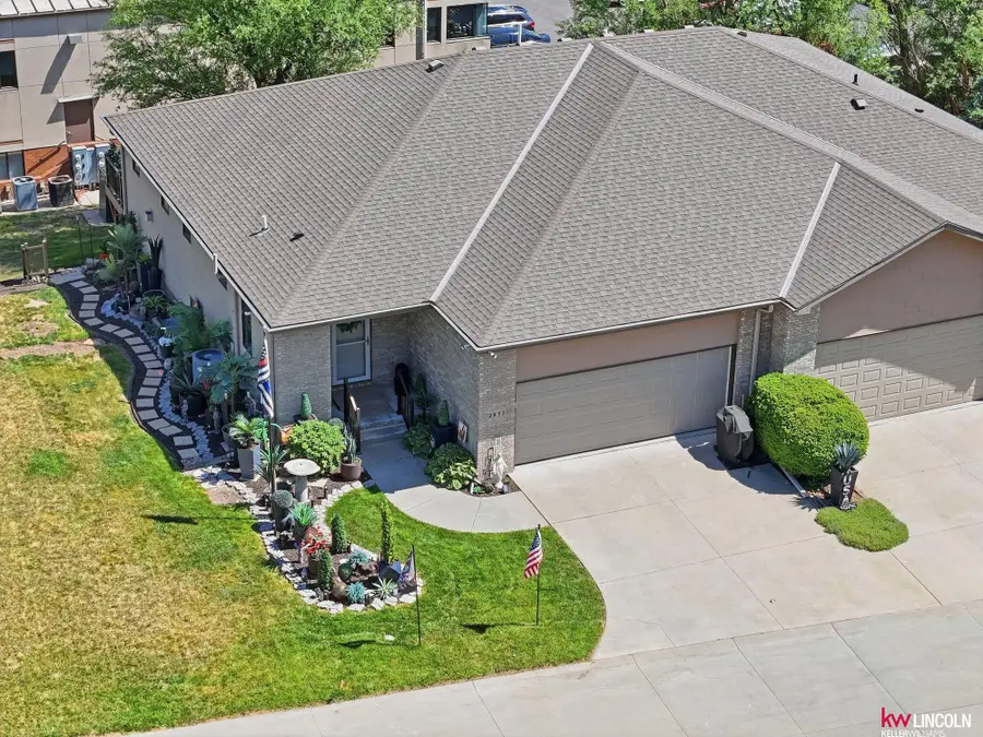 2932 Park Place Court, Lincoln, NE 68506 - #2