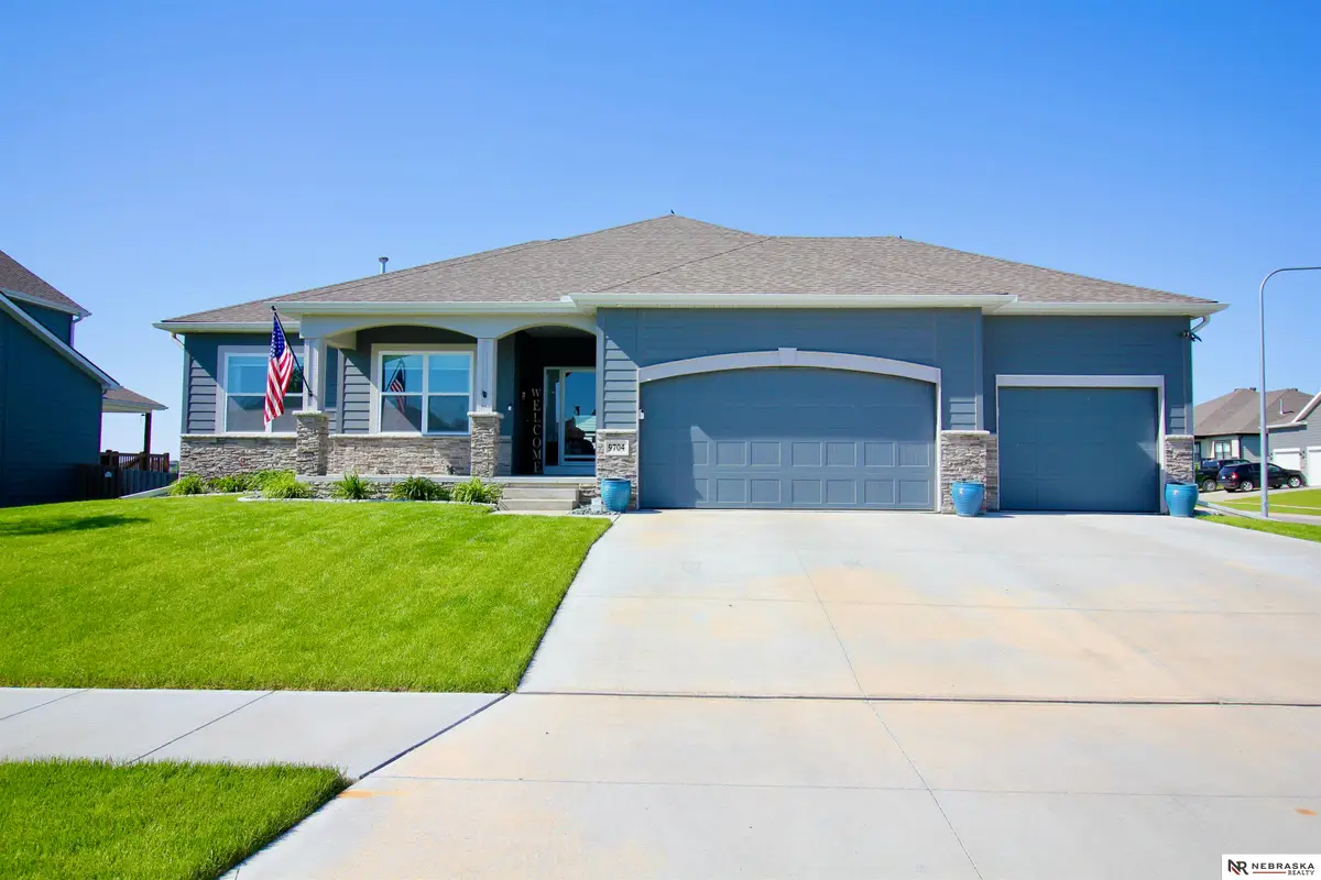 9704 Pintail Drive, Papillion, NE 68046 - #1