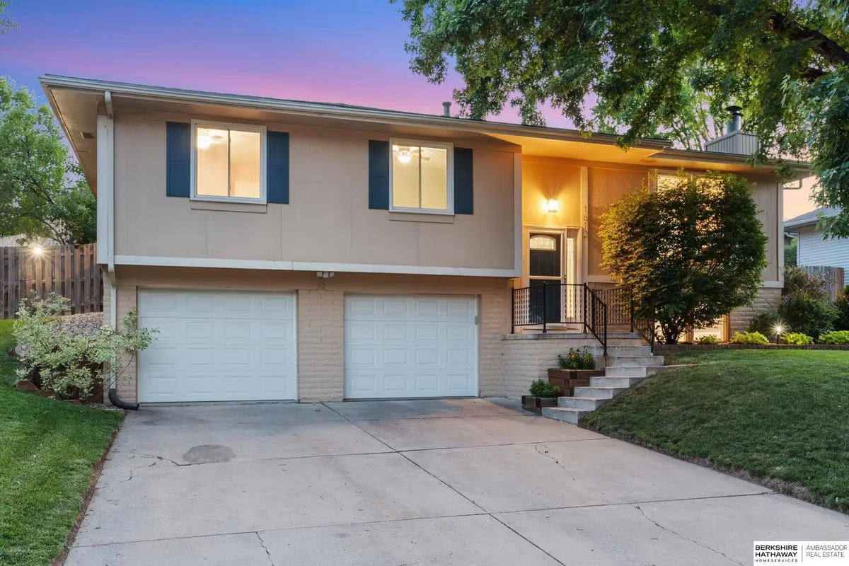 1612 Peterson Drive, Omaha, NE 68130 - #1