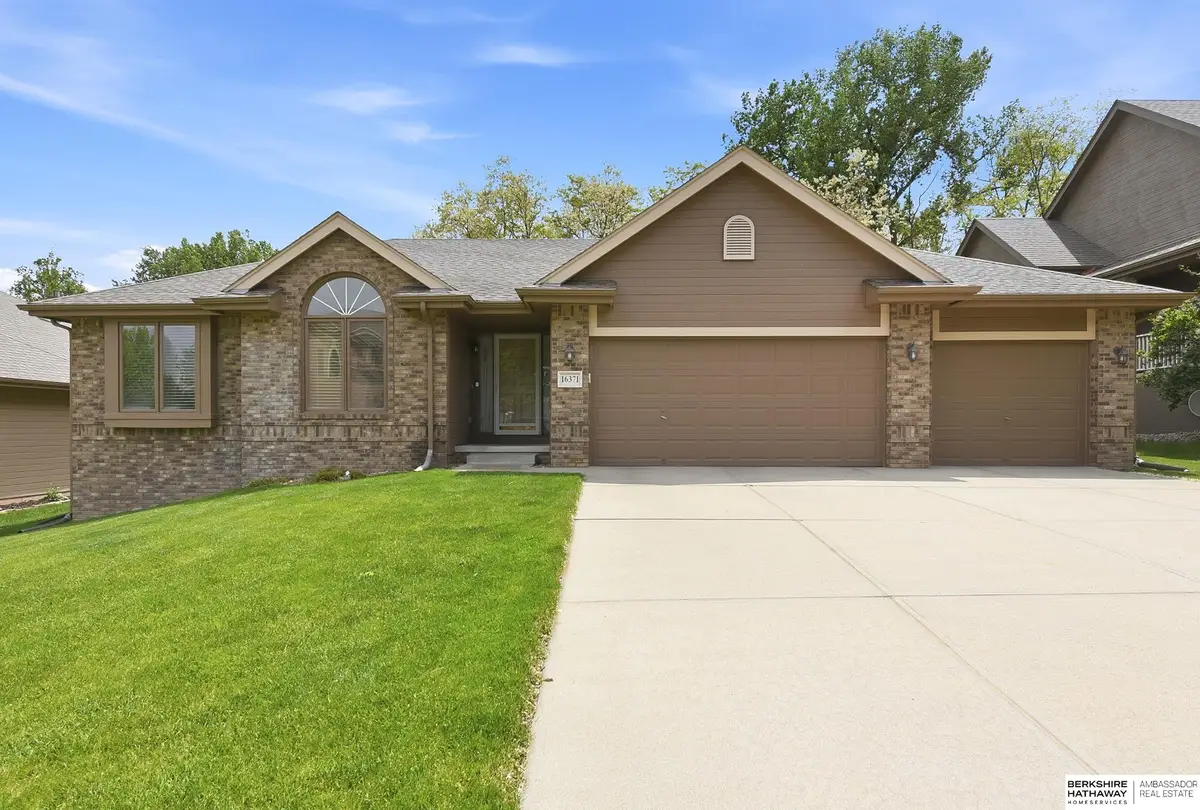 16371 W Street, Omaha, NE 68135 - #1