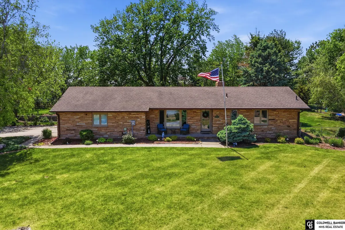 1221 Beechcraft Road, Lincoln, NE 68527 - #1