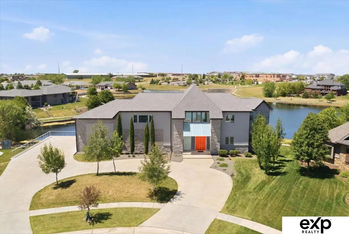 7711 S 96 Bay, Lincoln, NE 68526 - #1