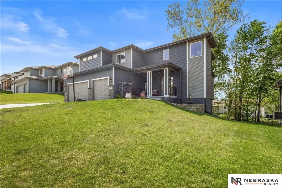 6421 Girard Street, Omaha, NE 68152 - #2