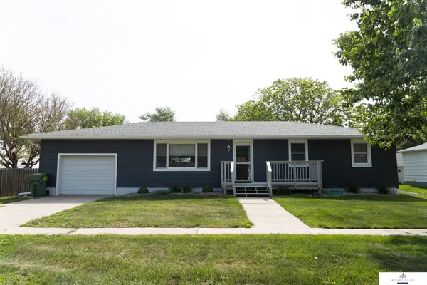 625 2nd Street, Hampton, NE 68843
