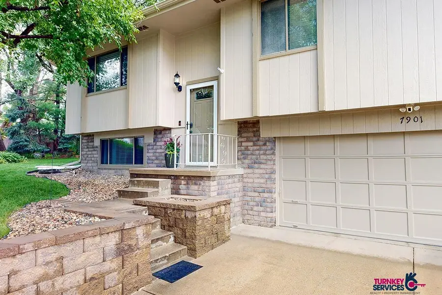7901 Laurel Court, La Vista, NE 68128 - #2