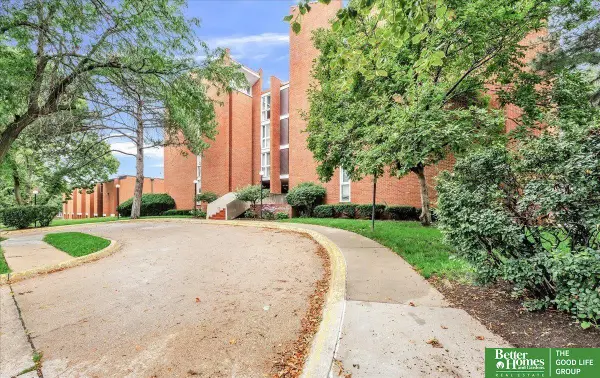 3702 Jackson Street #105, Omaha, NE 68105