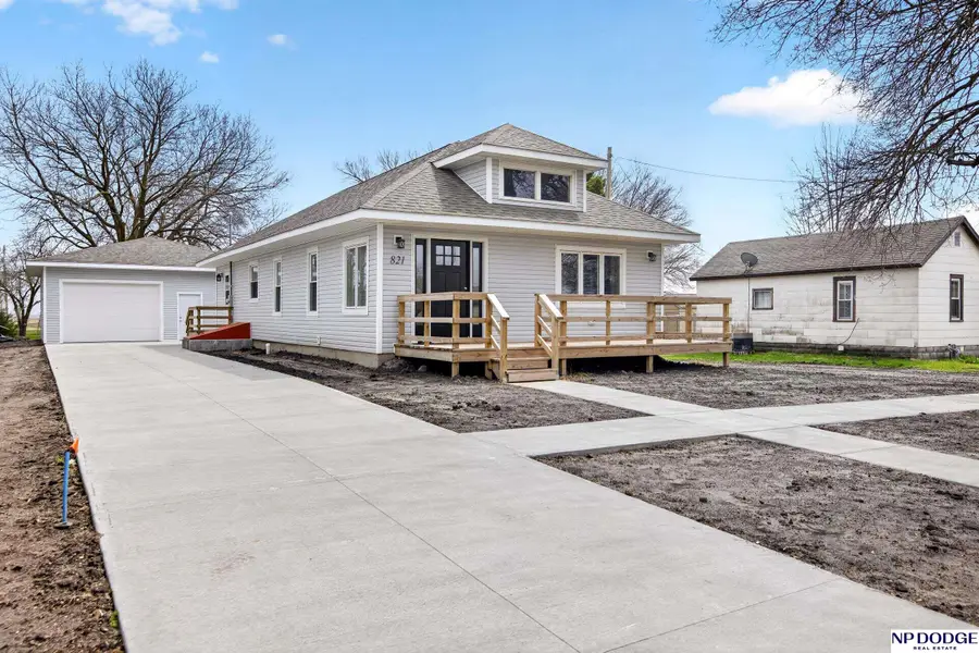 821 Oak Street, North Bend, NE 68649 - #2