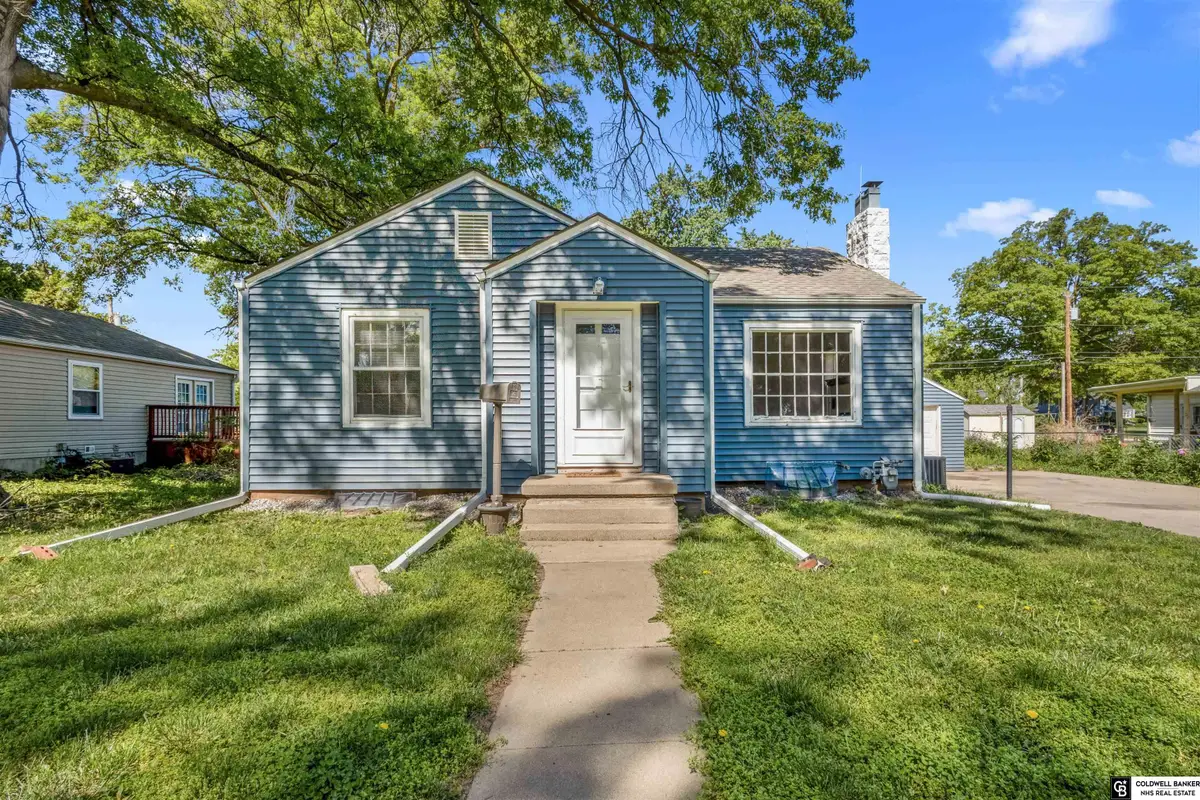 1015 N 13th Street, Beatrice, NE 68310 - #1