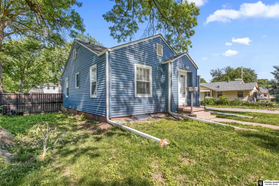1015 N 13th Street, Beatrice, NE 68310 - #2